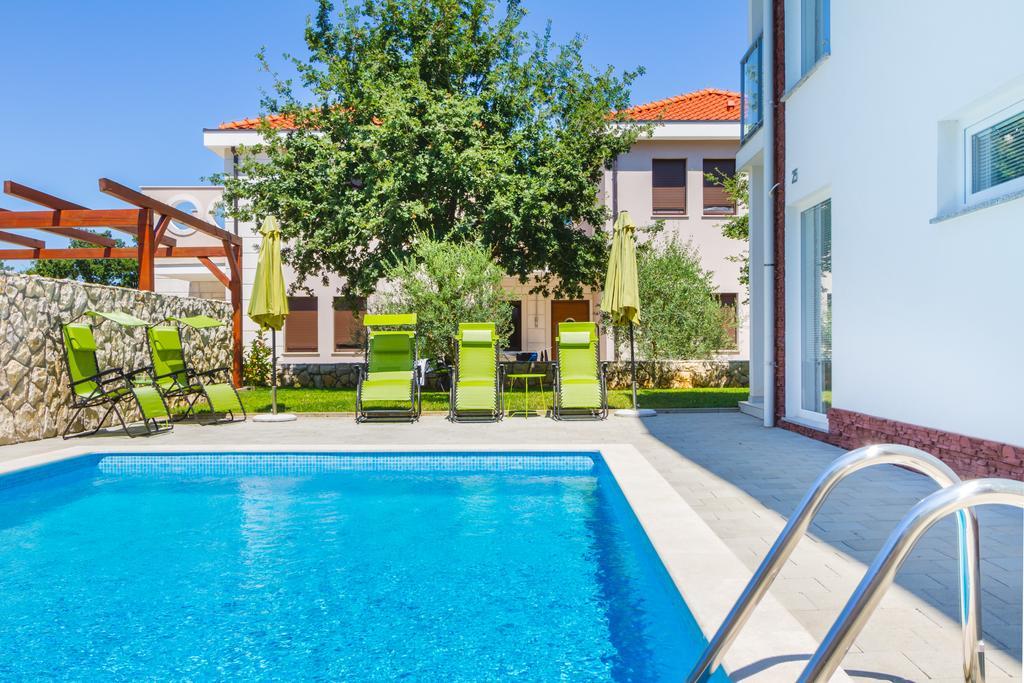 Villa Apartments Futura Vantacici Bagian luar foto